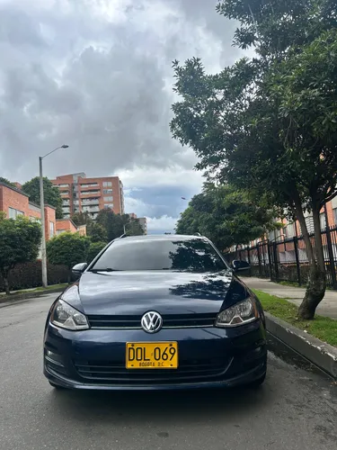 Volskwagen Golf station wagon 