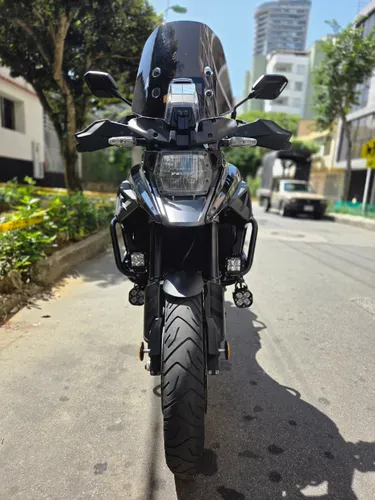 Suzuki V-STROM 1050XT