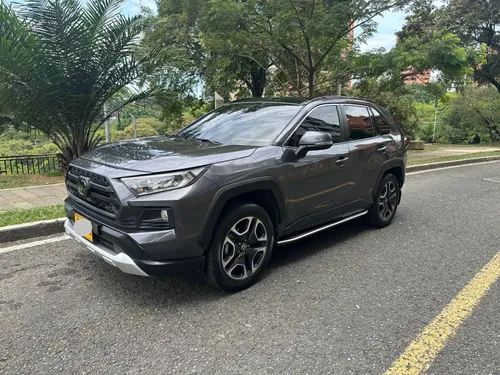 TOYOTA RAV4 2020 X ROAD FULL EQUIPO IMPECABLE 