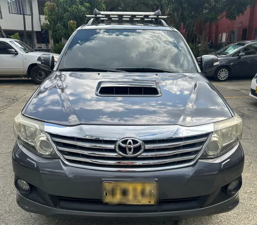 Toyota Fortuner  2014 Diesel  Mecanica