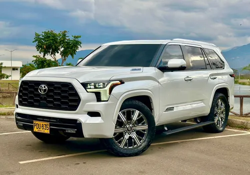 TOYOTA SEQUOIA CAPSTONE HÍBRIDA I-FORCE MAX 2025 