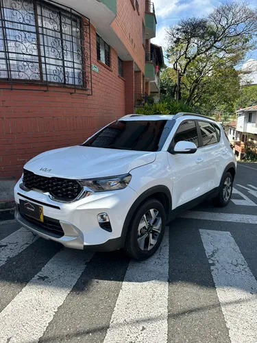 Kia sonet vibrant 2022 