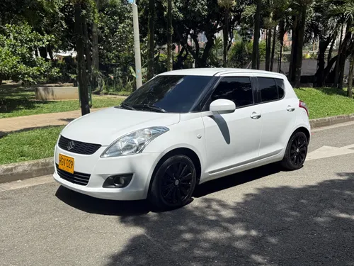 SUZUKI SWIFT 1.4 AUTOMATICO