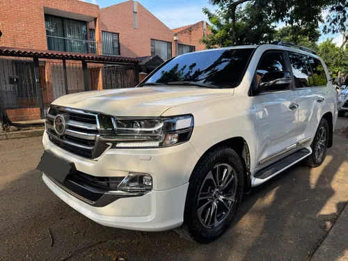 Toyota LC200 Sahara Executive Lounge 2019 BLINDADA