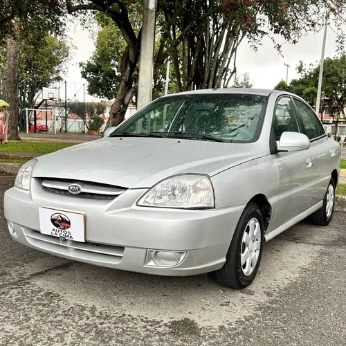 KIA RIO STYLUS 1.5cc AA   MOD 2015