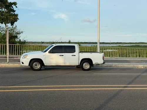 Mazda BT50 modelo 2014 en excelente estado