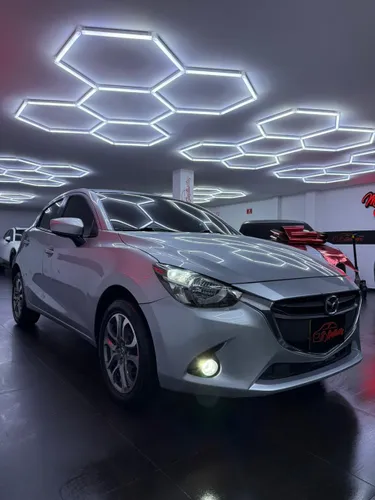 Mazda 2 touring 2017