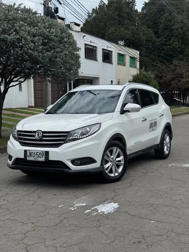 DFSK Glory 580 7 puestos SIN PICO Y PLACA