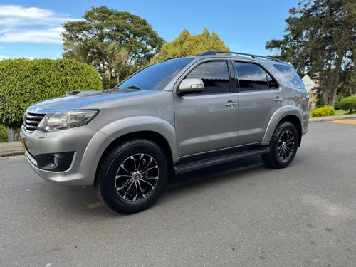 Toyota Fortuner 2015 Automatica