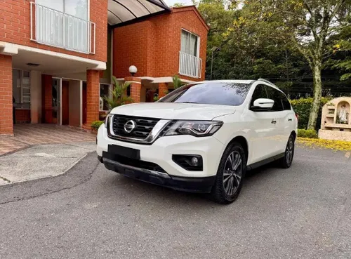Nissan Pathfinder Exclusive 2019