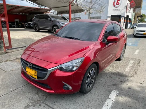 Mazda 2 Touring 2020 - cuero - 41.000 kms- sin reclamaciones