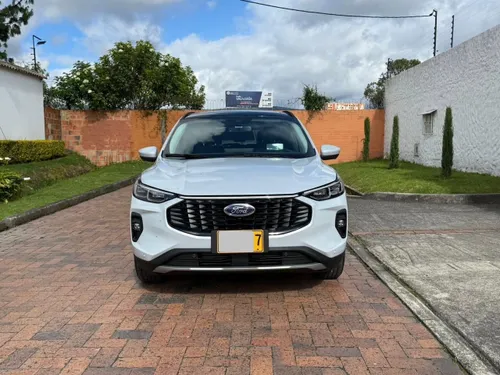 Ford escape 2.5 ST line 2025 