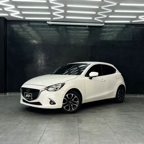 Mazda 2 Touring 2016  2.0