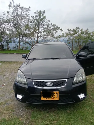 Se vende Kia Río xcite 