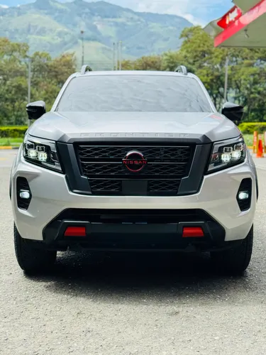 Nissan Frontier np300 pro-4x biturbo 4x4 Diesel 