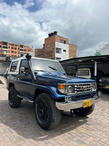 TOYOTA FJ70 MODELO 1987