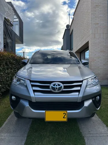 Toyota Fortuner 2.4 street at7 2020 