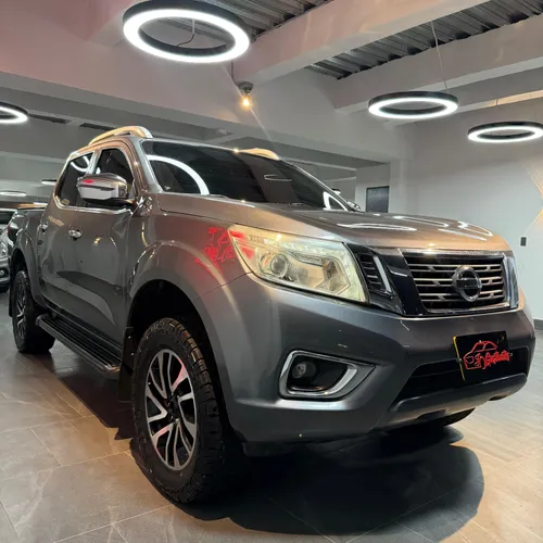 Nissan NP300  Frontier LE 2017