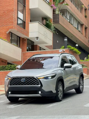 TOYOTA COROLLA CROSS XEI HÍBRIDA 2023