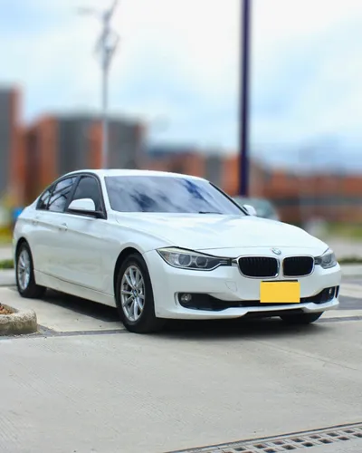 BMW 320i F30 Sportline 2013