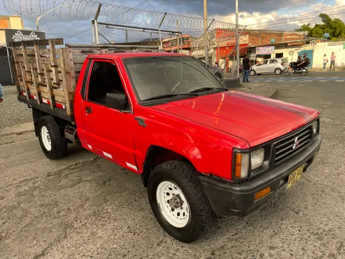Mitsubishi L200 4x4 estacas 1997 extralarga 