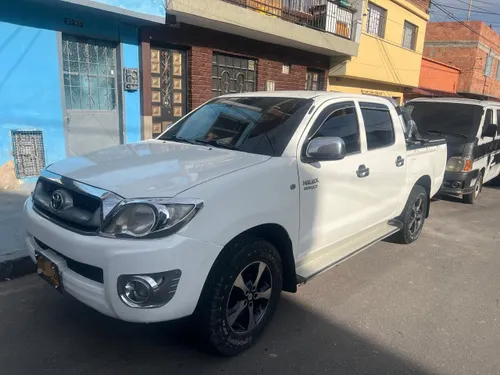 Toyota Hilux 2.7 imv 2009