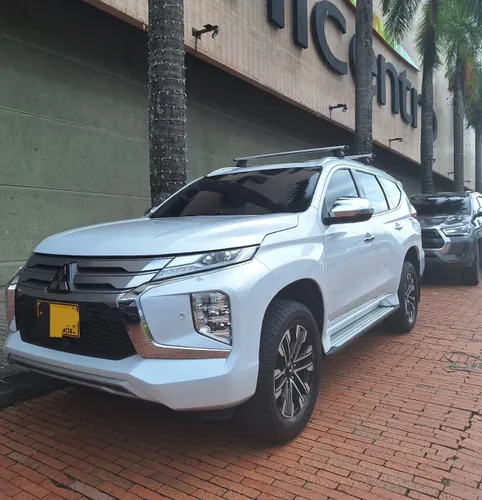Mitsubishi Montero sport 2.5 2023