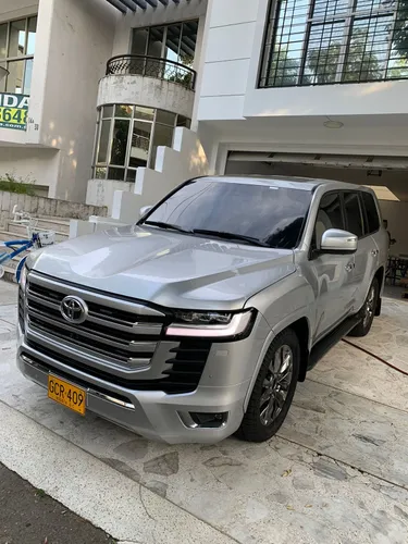 TOYOTA LC200 VXR BLINDADA DIESEL 2020