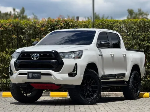 TOYOTA HILUX- 2023- 2.4 DIESEL