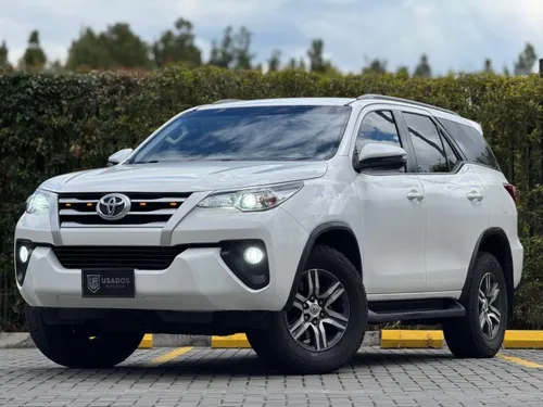 TOYOTA FORTUNER SW4 STREET-2020-DIESEL
