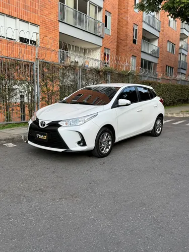 Toyota Yaris XS 1.5cc Hatchback 