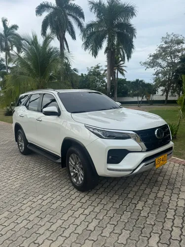 Toyota Fortuner 2022 Srv 2.4 Diesel 