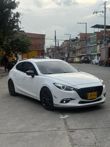 Mazda 3 sport grand touring