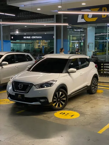 NISSAN KICKS ADVANCE MT