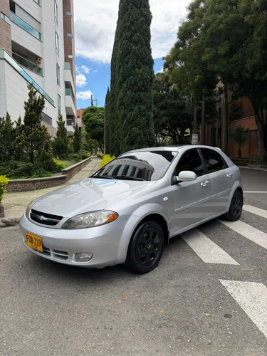 Chevrolet Optra lt 1.8 At 2011