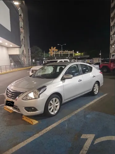 Nissan Versa 