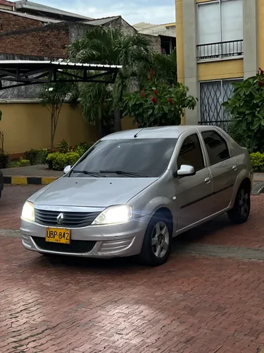 Renault Logan 2015 1.6