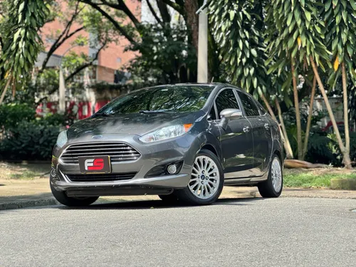 FORD FIESTA TITANIUM 2015