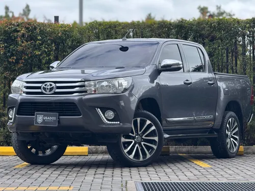 TOYOTA HILUX SRV -2017-DIESEL