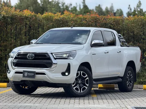 TOYOTA HILUX SRX -2024- DIESEL 2.8-