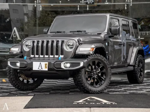 Jeep Wrangler Unlimited Sahara 4xE