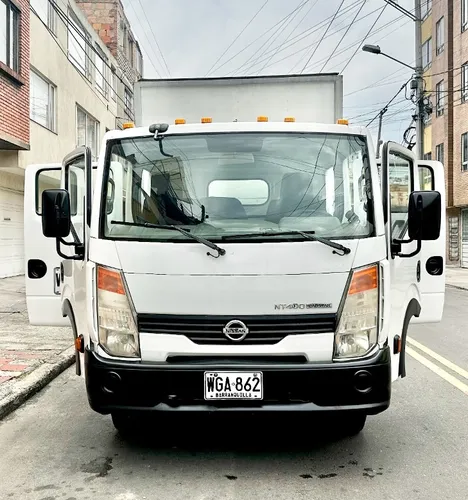 CAMION NISSAN CABSTAR NT400 DISEL