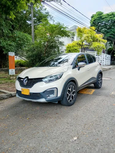 Renault Captur Intense 