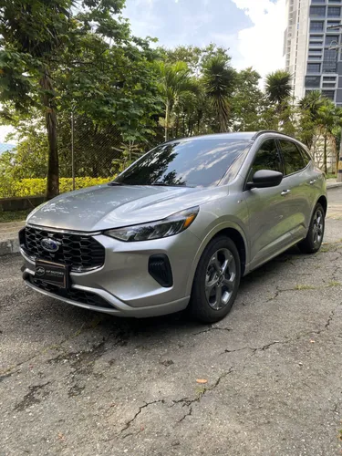Ford Escape ST Line 2023 híbrida 