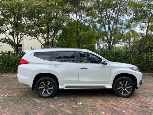 Mitsubishi Montero Sport 2.5 Color Blanco Perla