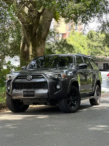 Toyota 4Runner SR5 2021 4WD