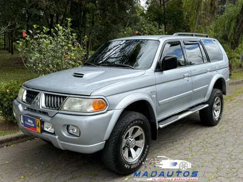 Mitsubishi Nativa 2.8 GLS Diesel 4x4