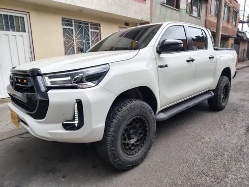 Toyota hilux SRX 2021 at 2.8