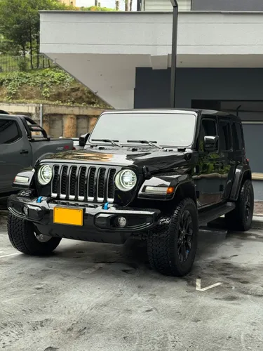 Jeep WRANGLER Sahara 4xE híbrido