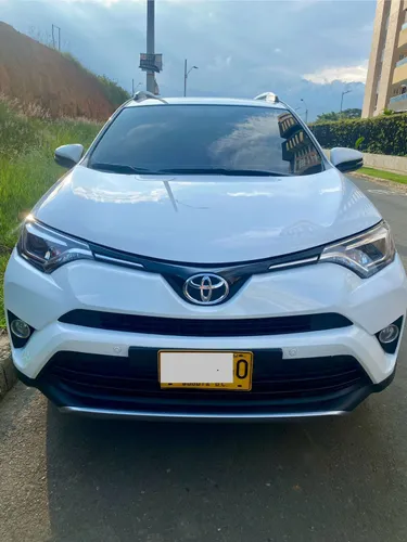 Toyota RAV4 2.0 street At 2018